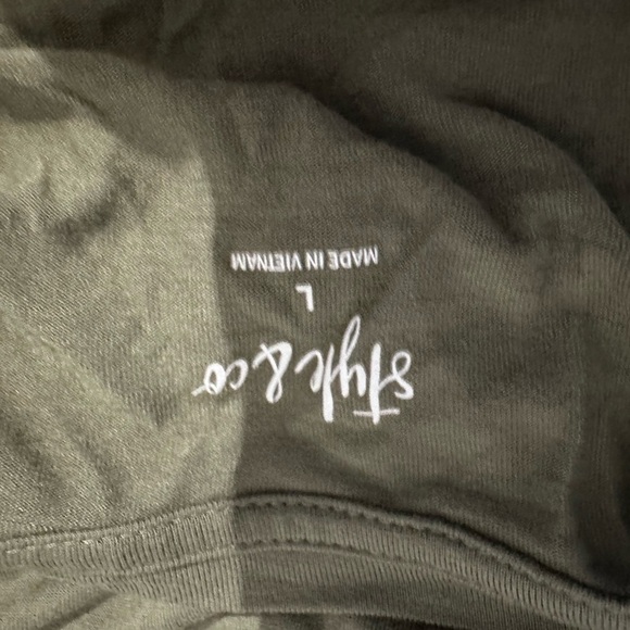 Style & Co Green Oversized Long Sleeve Blouse, L - Picture 3 of 3